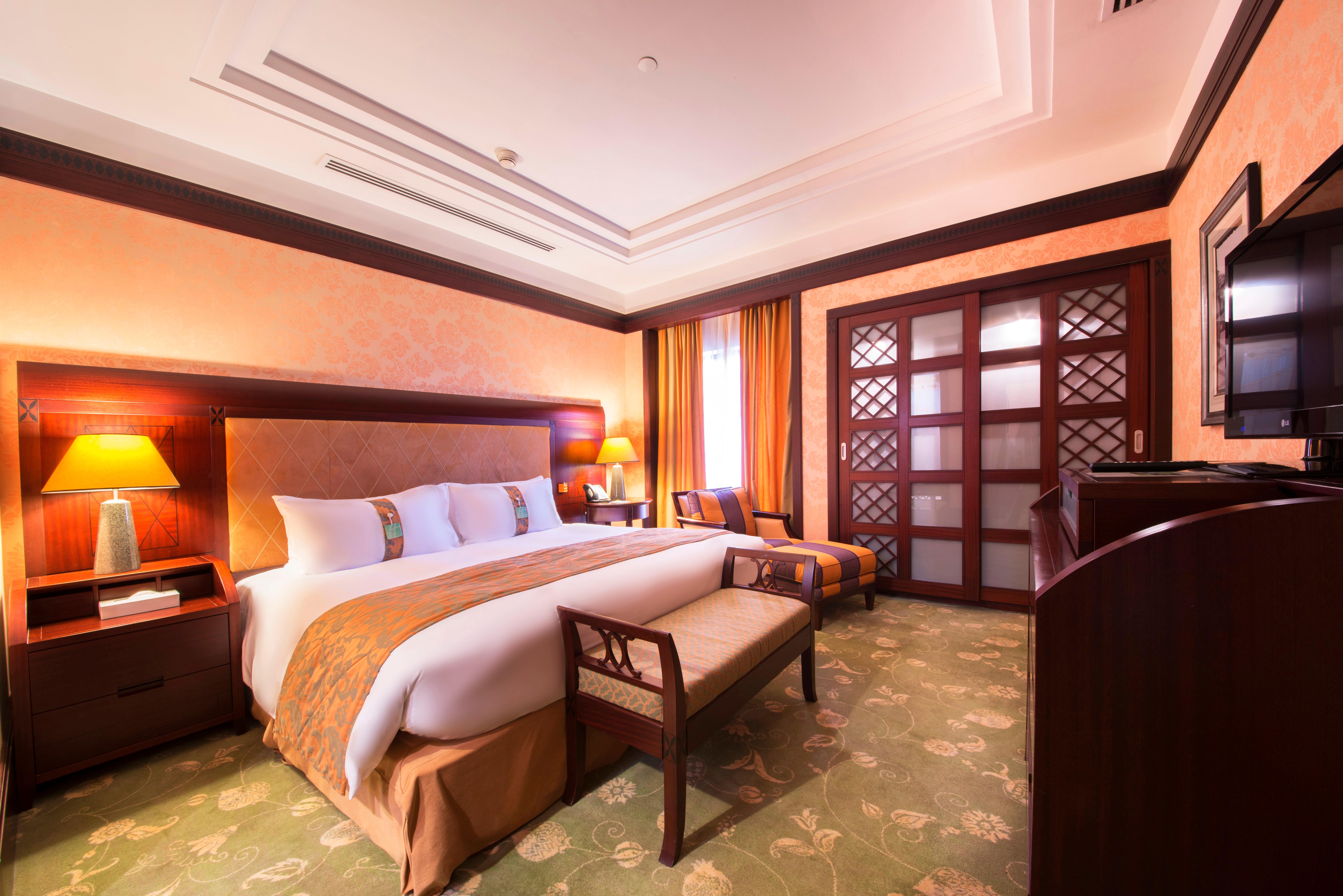 Holiday Inn - Suites Kuwait Salmiya By Ihg クウェート エクステリア 写真