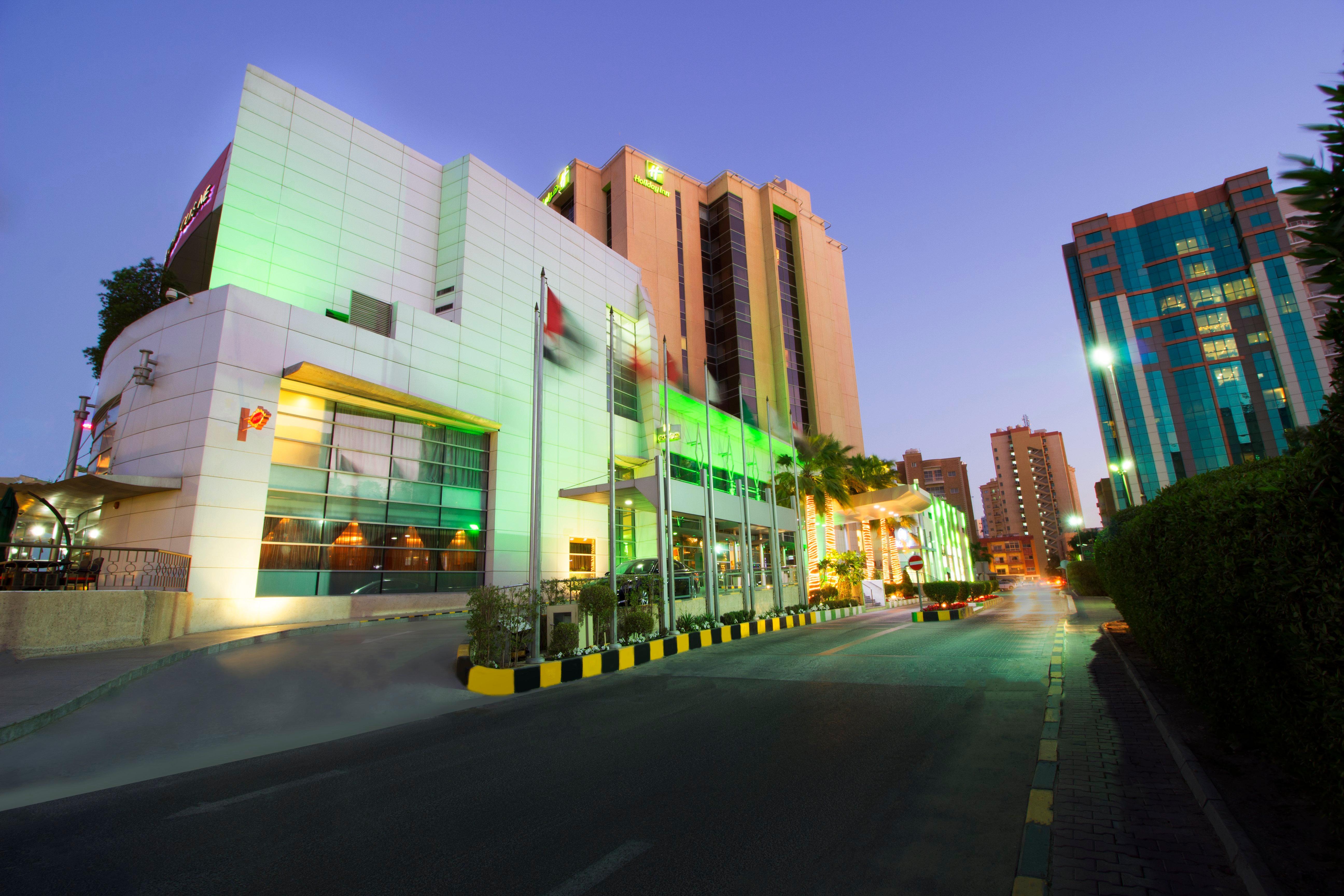 Holiday Inn - Suites Kuwait Salmiya By Ihg クウェート エクステリア 写真