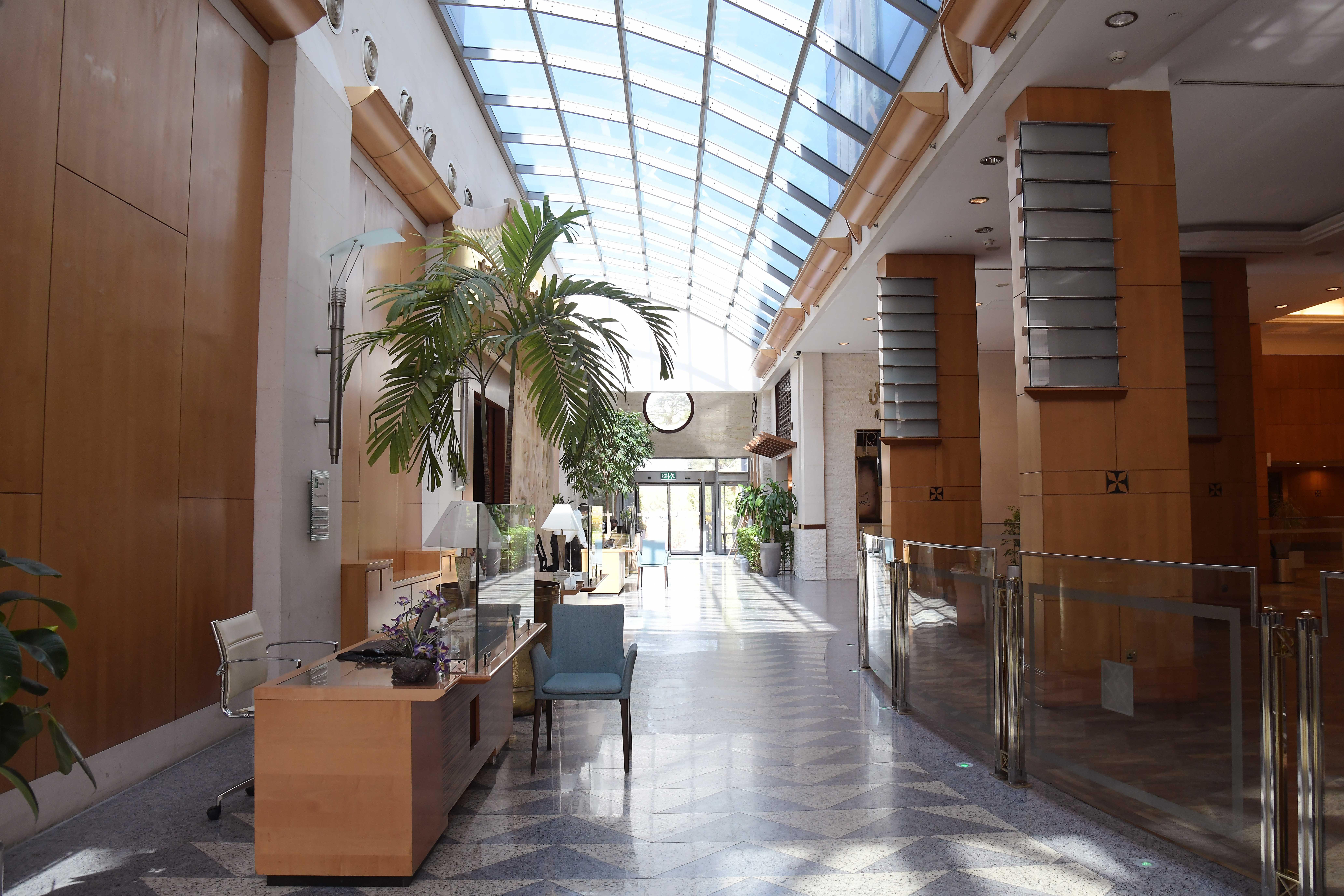 Holiday Inn - Suites Kuwait Salmiya By Ihg クウェート エクステリア 写真