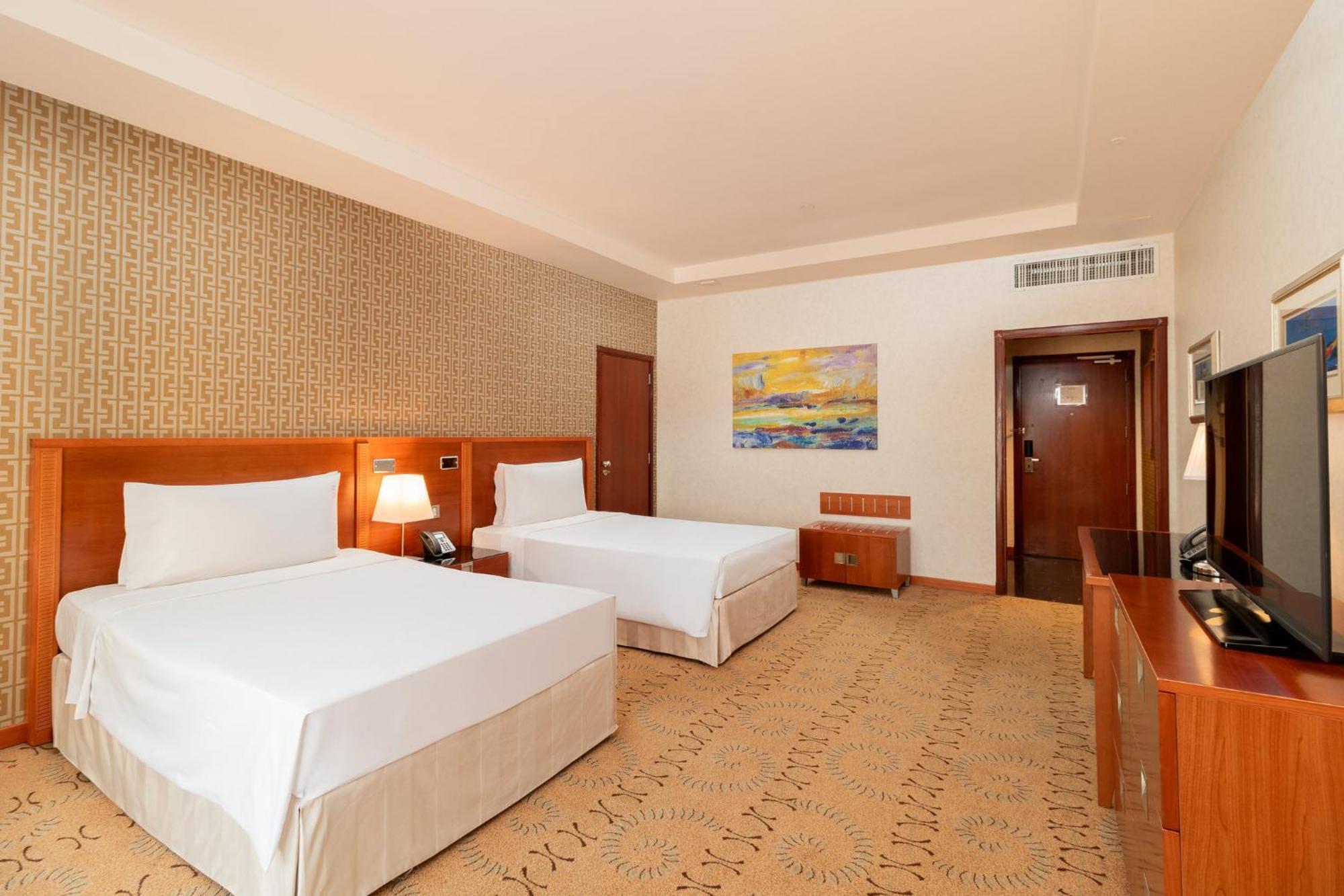 Holiday Inn - Suites Kuwait Salmiya By Ihg クウェート エクステリア 写真