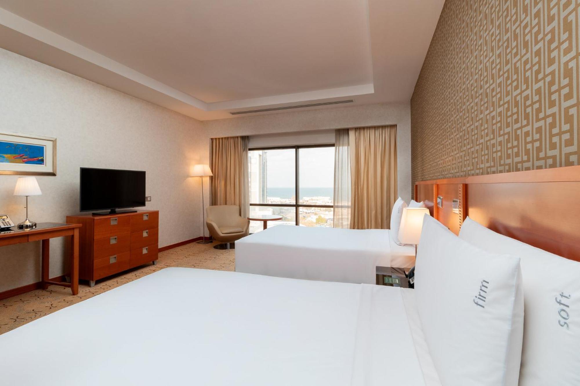 Holiday Inn - Suites Kuwait Salmiya By Ihg クウェート エクステリア 写真